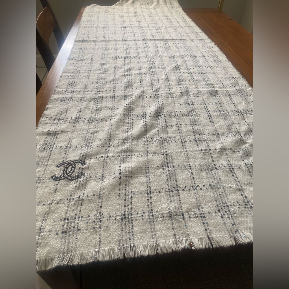 CHANEL Scarf Shawl White Blue Gray Black - Picture 8 of 12